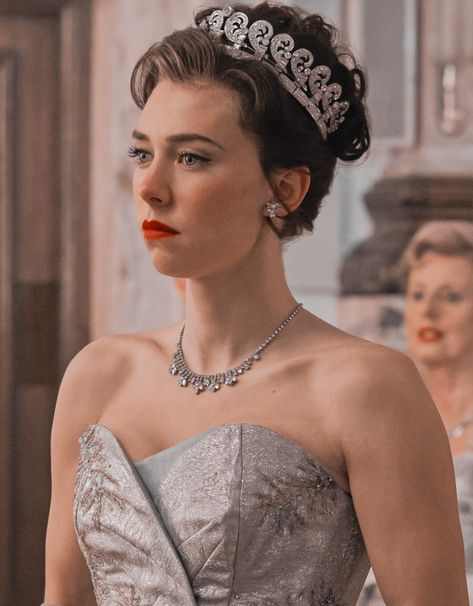 Princess Margaret Aesthetic, The Crown Margaret, Margaret Aesthetic, Vanessa Kirby The Crown, Elizabeth And Margaret, The Crown Series, Margaret Rose, Royal Core, Vanessa Kirby