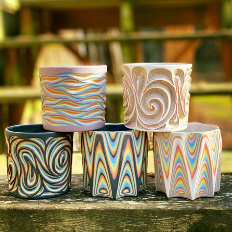 Miniature Pottery, Metallic Glaze, Ancient Pottery, Tanah Liat, Keramik Design, Carving Designs, Pottery Sculpture, Ceramics Ideas Pottery, Sgraffito