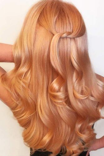 Breathtaking Rose Gold Hair Ideas You Will Fall in Love With Instantly ★ See more: http://glaminati.com/rose-gold-hair/ Jahodová Blond, Rose Gold Hair Shades, Blond Rose, Peach Hair Colors, Hair Shade, Gold Hair Colors, Strawberry Blonde Hair Color, Hair Color Rose Gold, Peach Hair