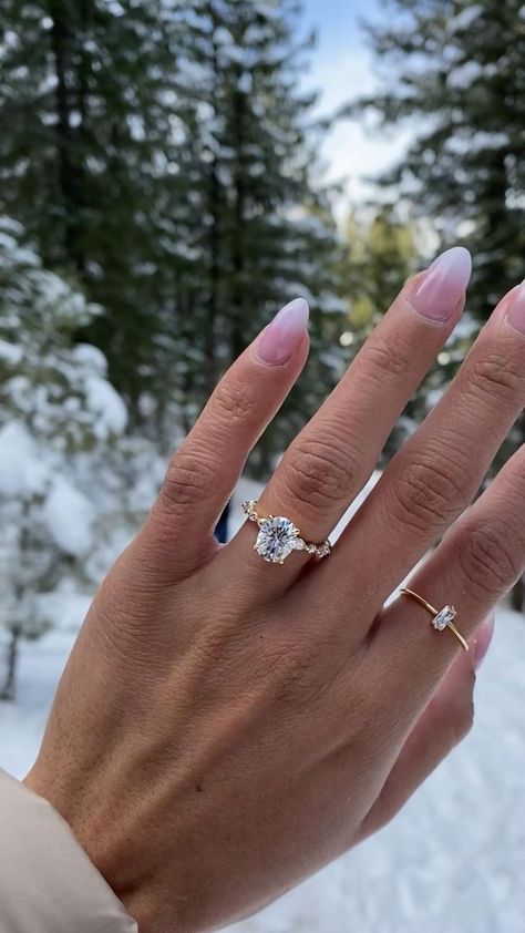 Rings Cute, Brilliant Earth Rings, Dream Wedding Ring, Wedding Ring Diamond, Cute Engagement Rings, Oval Engagement Ring, Future Engagement Rings, Oval Diamond Engagement Ring, Oval Engagement