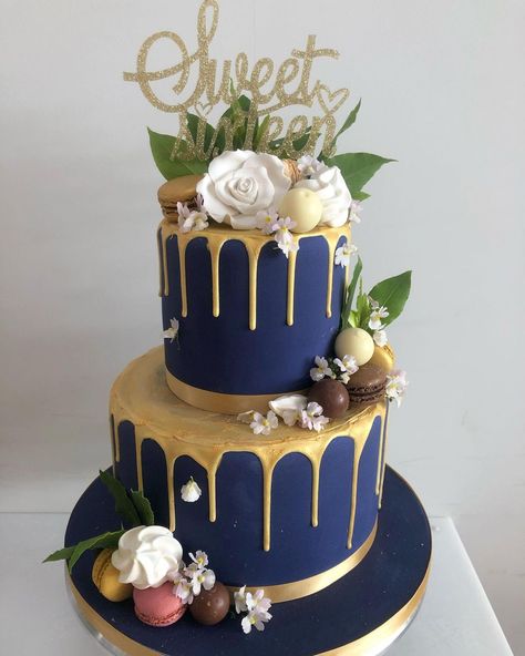 Navy And Gold Drip Cake, Blue And Gold Drip Cake, Rose Gold Cake, Navy And Copper, Gold Sprinkles, Sweet 16 Birthday Cake, 16 Birthday Cake, Blue Cakes, Sweet 16 Birthday Party