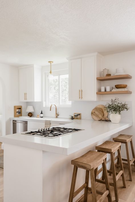 Kitchen Narrow, Kitchen Tiny, Narrow Kitchen, Kitchen Black, Galley Kitchen, Island Ideas, Kitchen Room Design, Kitchen Inspiration Design, Black Kitchen