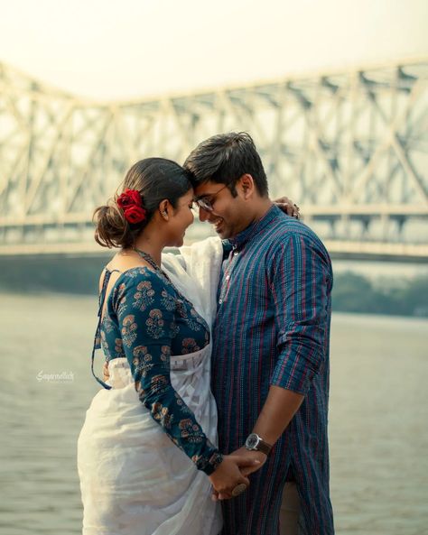 Bangali Couple Romantic, Aesthetic Couple Pics Bengali, Bengali Asthetic Couple, Bangla Couple Pic Hd, Bengali Couples Photography, Romantic Bengali Couples Photography, Bengali Couple, Young Couples Photography, Hd Cover Photos