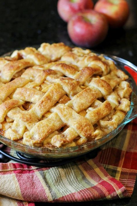 Cake Fruit Filling, The Best Apple Pie, Apple Pie Recipe Homemade, Apple Pie Recipe Easy, Homemade Apple Pie Filling, Best Apple Pie, Cake Fruit, Easy Thanksgiving Recipes, Easy Pie Recipes