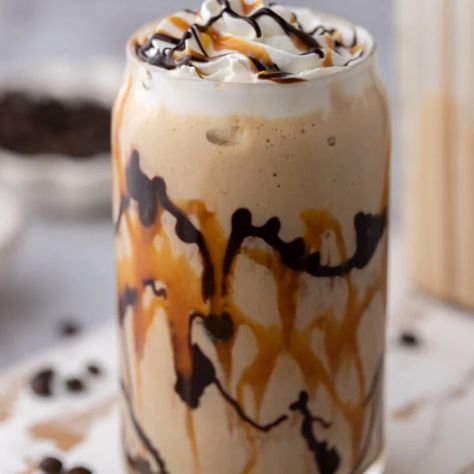 Dutch Bros Picture Perfect Recipe - Simple Copycat Recipes Coffee Milkshake, Chocolate And Caramel, Cinnamon Syrup, Chocolate Oats, Blended Drinks, Dutch Bros, Recipe Simple, Sugar Free Syrup, Vanilla Syrup