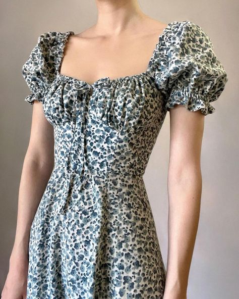 Milkmaid Dress Aesthetic, Milkmaid Dress Outfit, Milkmaid Dresses, Alt Hippie, Coquette Clothing, Sewing Patterns Free Women, Milkmaid Braid, Milkmaid Dress, Outfit Styles