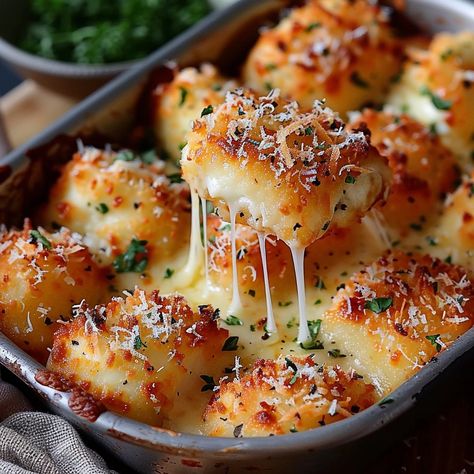 Try these crispy Cheesy Parmesan Mozzarella Bites, a perfect appetizer or snack with gooey cheese and rich flavors. Easy to make and ideal for any occasion! Cheesy Mozzarella Parmesan Bites, Cheesy Parmesan Mozzarella Bites, Recipes Using Fresh Mozzarella, Cheese Bites Appetizers, Recipes With Mozzarella Balls, Parmesan Appetizer, Mozzarella Balls Recipe, Mozzarella Bites, Mozzarella Appetizers