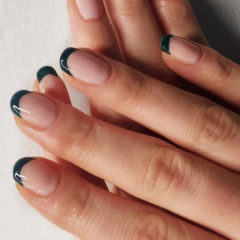 17 Short French Winter Nail Ideas for 2023-2024 Nice Gel Nails, French Tips Nails Color, Dark Green French Tip Nails Short, Bottle Green Nails Ideas, Autumn French Tips, The Gel Bottle Inc Nails, Autumn French Tip Nails, Tip Nails Designs, French Manicure Short Nails