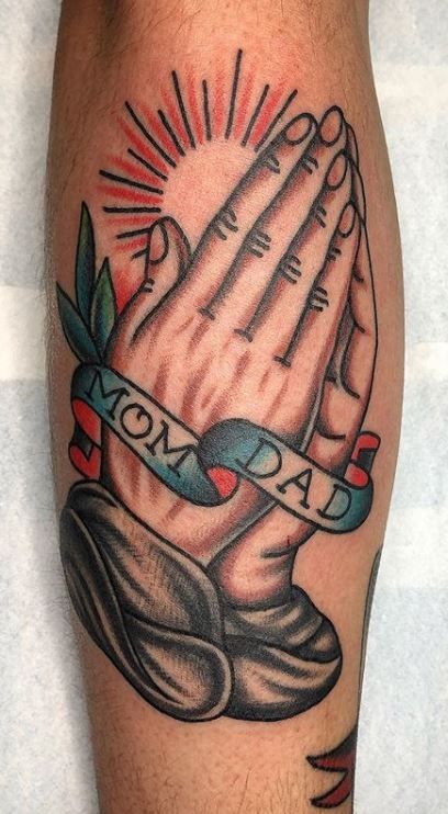 Praying Hands Tattoo American Traditional Praying Hands, Traditional Praying Hands Tattoo, Pray Hands Tattoo, Old School Tattoo Hand, Praying Hand Tattoo, Tattoo Praying Hands, Praying Hands Tattoos, Prayer Hands Tattoo, Pray Tattoo