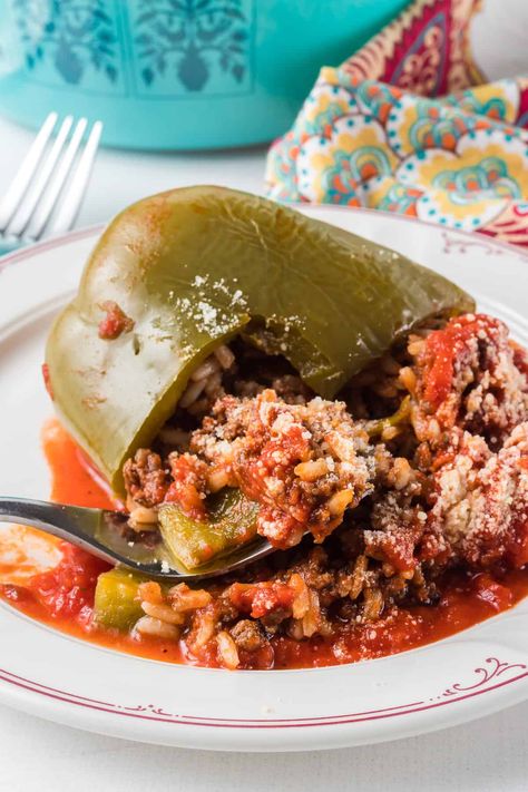 Stuffed Turkey Thanksgiving, Stuffed Green Pepper, Stuffed Bell Peppers Ground Beef, Baked Stuffed Peppers, Best Stuffed Pepper Recipe, Green Pepper Recipes, Italian Stuffed Peppers, Stuffed Peppers Beef, Stuffed Peppers With Rice