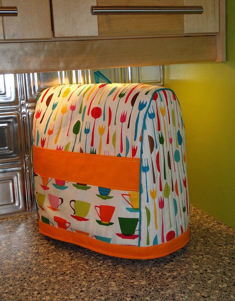 Found a pattern online to make a KitchenAid stand mixer cover...colorful & personal! Stand Mixer Cover Pattern, Mixer Cover Pattern, Stand Mixer Cover, Diy Sy, Mixer Cover, Kitchenaid Stand Mixer, Appliance Covers, Online Pattern, Stand Mixer