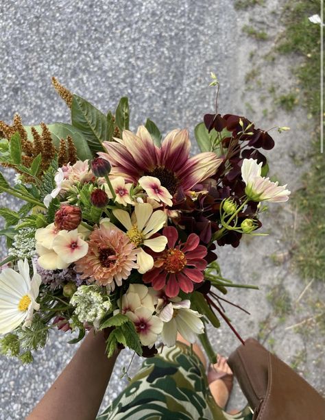 Dark Fall Bouquet, Fall Dahlia Arrangements, Classic Flower Bouquet, Late Summer Bouquet, Floret Bouquet, Farmers Market Bouquet, Autumn Flower Arrangements, October Bouquet, Farmers Market Flowers