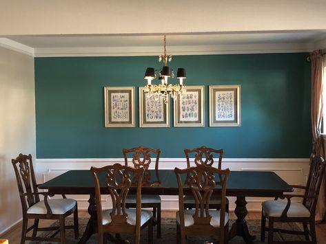 Lagoon Sherwin Williams, Sherwin Williams Lagoon, Accent Wall In Dining Room, Turquoise Dining Room, Dining Room Teal, Dining Room Accent Wall, Room Accent Wall, Moody Bedroom, Paint Inspiration