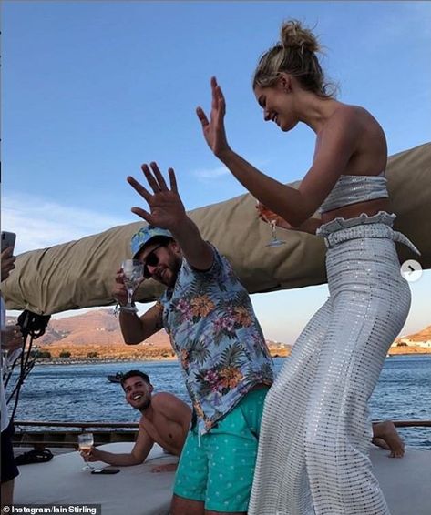 Fox And Hannah Hook Line And Sinker, Sarah Jones And Mitch Rowland, Jenna Cooper La, Hannah Cooper, Sarah Hyland And Jesse Tyler Ferguson, Pippa Holt Kaftan, Mykonos Wedding, Stirling, Love Pictures