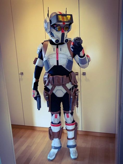 Bad Batch Tech Cosplay, Bad Batch Cosplay, Tbb Fanart, Tbb Tech, Clone Trooper Cosplay, Clone Trooper Helmet, Easy Cosplay, Star Wars 2, Star Wars Costumes