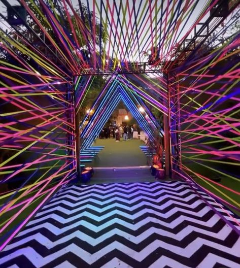 Diy Festival Entrance, Festival Stage Design, Festival Entrance, Neon Event, 30th Birthday Shoot, Durga Puja Pandal, Neon Party Decorations, Puja Pandal, Roller Skating Rink