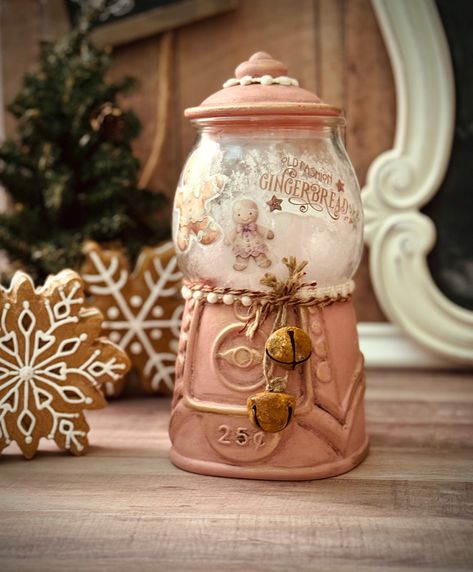 Gingerbread gumball machine. Target Gum-ball jar painted and decorated a vintage pink gingerbread style perfect for my Gingerbread Christmas decor. Paint and decals, rusty bells. Diy Gumball Machine, Pink Gingerbread, Annie Sloan Old White, Gingerbread Decor, Ball Jar, Gingerbread Christmas Decor, Jar Decor, White Chalk Paint, Painted Jars