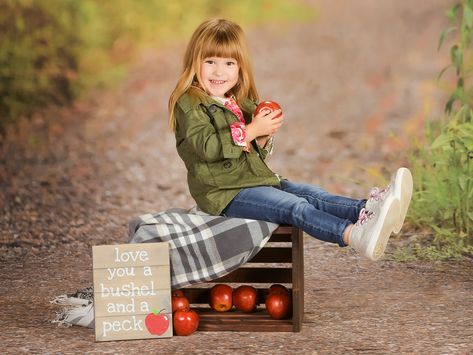 Fall Preschool Pictures Ideas, Preschool Fall Pictures, Fall Daycare Picture Ideas, How To Take School Pictures, Daycare Photoshoot Ideas Fall, Preschool Fall Photos, Sibling School Photos, Daycare Picture Day, Daycare Photos