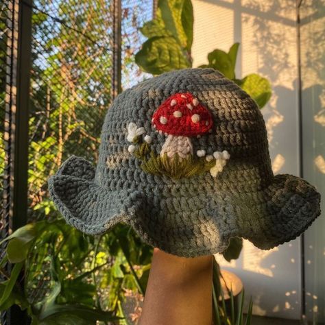 Bucket Hat Mushrooms, Mushroom Crochet Bucket Hat, Mushroom Crochet Projects, Croche Bucket Hat, Crochet Pumpkin Bucket Hat, Fun Crochet Bucket Hat, Crochet Mushroom Hat Free Pattern, How To Crochet A Bucket Hat, Mushroom Crochet Hat