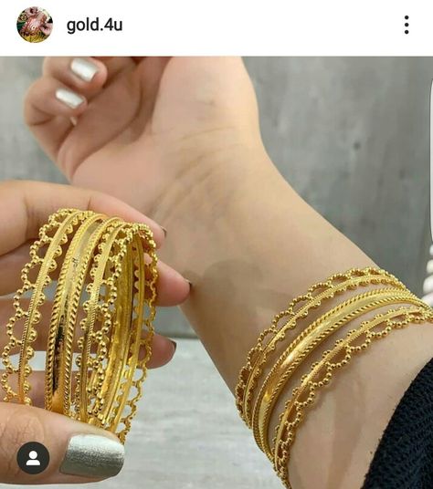 Solid Gold Bangle, Gold Bangles Indian, Unique Gold Jewelry Designs, Gold Jewelry Designs, Gold Bridal Necklace, Gold Bangles For Women, Gold Bangle Set, Gold Mangalsutra Designs, Handmade Gold Jewellery