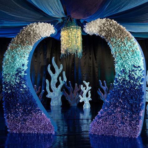 Cardboard Arch, Sea Wedding Theme, Under The Sea 3d, Underwater Wedding, Under The Sea Decorations, Event Entrance, Prom Themes, Sea Baby Shower, Sea Wedding