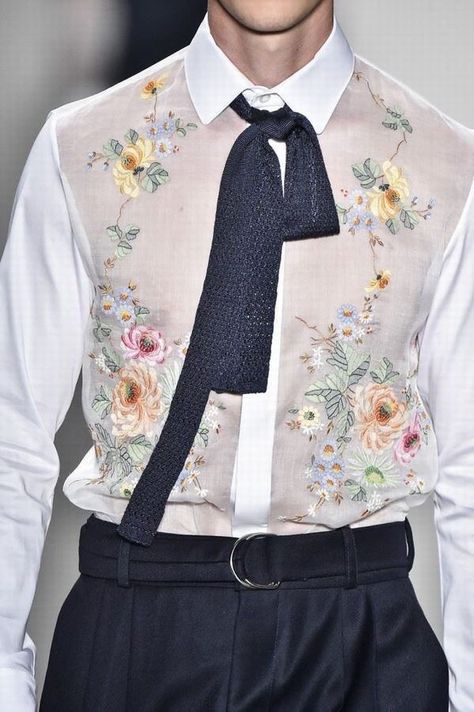 Runway Men, Men Runway, Gender Fluid Fashion, Queer Fashion, Male Fashion Trends, Fall Winter 2016, Male Fashion, Wedding Suits, Couture Fashion