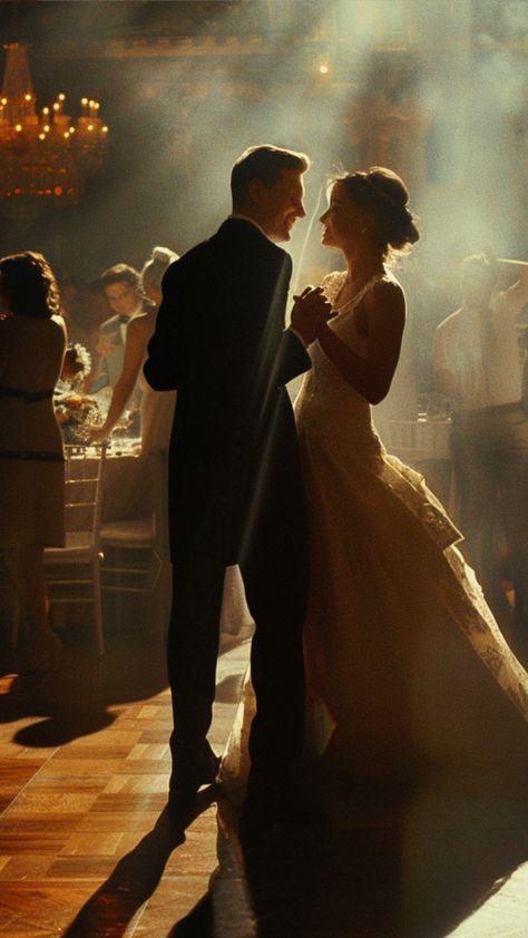 wedding couple dancing at a reception Wedding First Dance Photography, Slow Dancing Couples Romantic, Wedding Party Dancing, Wedding Slow Dance, Best Wedding Dance Songs, Love Dance Couple, Wedding Last Dance, Romantic Dance Couple, First Dance Aesthetic