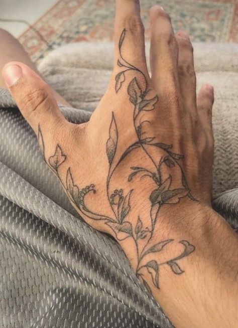 Girly Hand Tattoos, Aesthetic Tattoo Ideas, Fine Line Tattoo Ideas, Rib Tattoos For Guys, Wrap Around Tattoo, Line Tattoo Ideas, Unique Tattoo Ideas, 20 Aesthetic, Cool Arm Tattoos