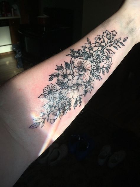 Tattoos Lower Arm, Floral Tattoo Forearm, Flower Cover Up Tattoos, Forearm Cover Up Tattoos, Tattoos Forearm, Outer Forearm Tattoo, Forearm Flower Tattoo, Tattoos To Cover Scars, Inner Forearm Tattoo