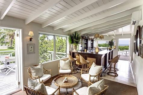 Pretty Little Secret: A Chic Bahamas Retreat - Fathom India Hicks Style, Harbour Island Bahamas, Caribbean Style, Harbour Island, The Bahamas, Island Home, Island Style, Colonial Style, Coastal Homes