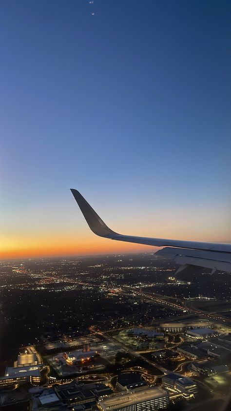 Airplane On Sky, Flight View Window Seats, Plane Pictures Window Seats, Airplane Pictures Window Seats, Flight Window Pics, Flight Pictures, San Diego Airport, Plane Window View, Plane Pictures