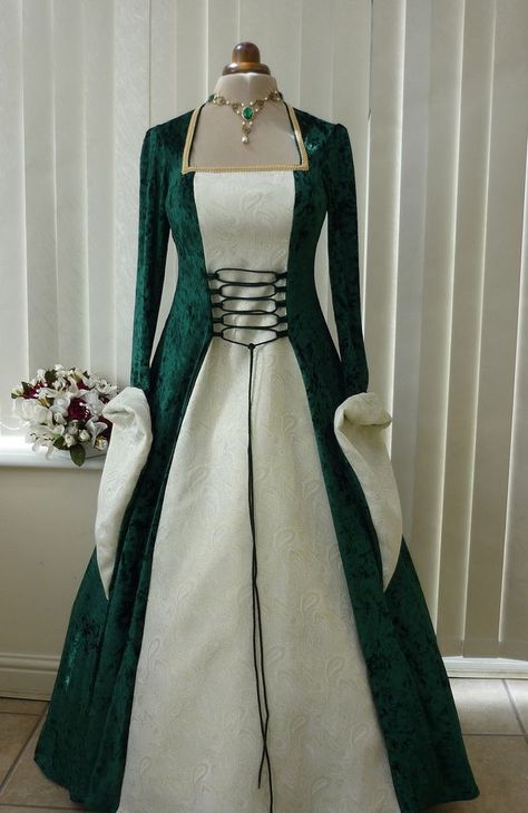 Medieval Celtic Wedding Dress Traditional Irish Wedding Dress, Celtic Wedding Dresses, Pagan Wedding Dresses, Irish Wedding Dresses, Celtic Wedding Dress, Medieval Wedding Dress, Celtic Dress, Irish Dress, Irish Clothing