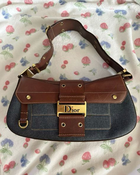 Matilda Djerf Essentials, Outfits With Blue Purse, Thrifted Designer Bags, Denim Bag Aesthetic, Dior Denim Bag, Designer Vintage Bags, Vintage Designer Bags Aesthetic, Vintage Bags Aesthetic, Vintage Designer Aesthetic