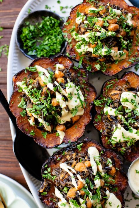 Wild Rice Stuffed Acorn Squash, Rice Stuffed Acorn Squash, Vegan Chickpea Recipes, Acorn Squash Recipe, Wild Rice Recipes, Stuffed Acorn Squash, Healthy Vegan Dinner, Acorn Squash Recipes, Fall Vegan Recipes