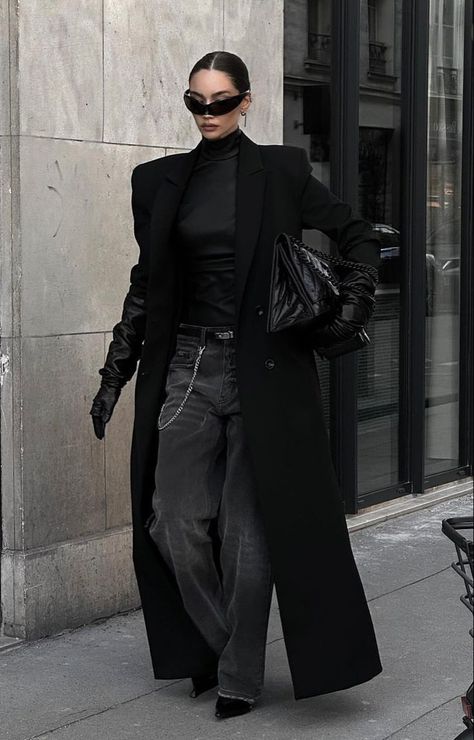 Best Winter Outfits, Neue Outfits, Elegante Casual, Outfit Jeans, Classy Work Outfits, Looks Street Style, Fashion Mistakes, Midi Skirts, All Black Outfit