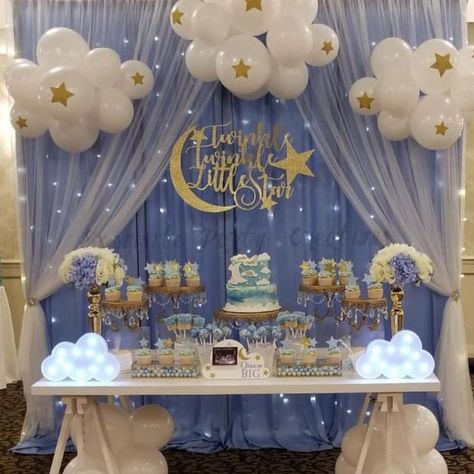 Idee Babyshower, Twinkle Twinkle Baby Shower, Moon Baby Shower, Baby Shower Decorations For Boys, Boy Baby Shower Themes, Boy Decor, Star Baby Showers, Baby Shower Planning, First Birthday Party