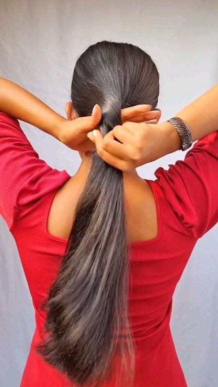 Easy hairstyles 🎀 . . . . #hairstyles #hairideas #hairlove #hairgoals #hairdo #hairstyle #newcreations12 #fyp #india #hairtrends #trend… | Instagram Easy Hair Hacks, Ponytail Inspiration, Lazy Day Hairstyles, Lazy Hairstyles, Second Day Hairstyles, Hair Fixing, Frizz Free Hair, Messy Short Hair, Greasy Hair Hairstyles