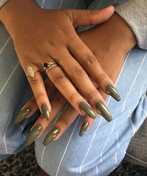 Nail Color Ideas For Black Women, African American Nails Acrylic, Olive Green Nails On Black Women, Green Nails On Black Skin, Acrylic Nail Colors For Brown Skin, Nails On Darker Skin Tone, Nails Inspo Dark Skin, Black Skin Nail Color, Nails On Brown Skin Hands