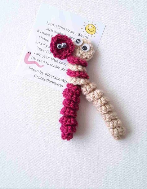 Worry Worm Crochet Pattern, Worm Crochet Pattern, Fidgets Diy, Start Crochet, Worry Worms, Worry Worm, Crochet Game, Charity Gifts, Eastern Star