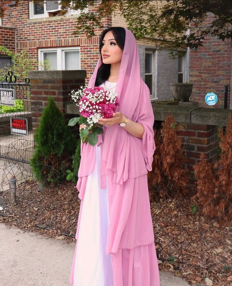 Biblical Clothing Women, Christian Vail Outfit, Catholic Veiling Outfits, Modesty Black Women, Christian Veils Aesthetic, Christian Veiling Aesthetic, Coquette Abaya, Christian Veiling Outfits, Pink Modest Outfits