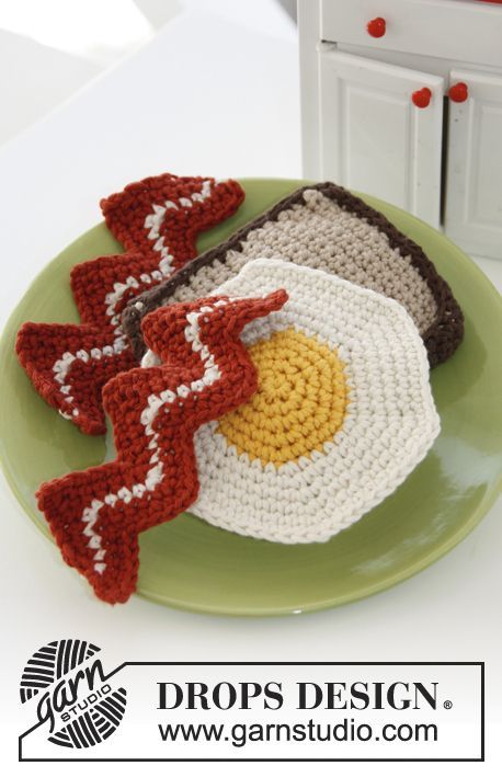 Free Pattern Magazine Drops, Ham And Eggs, Confection Au Crochet, Crochet Fruit, Food Patterns, Crochet Potholders, Crochet Food, Crochet Kitchen, Play Food