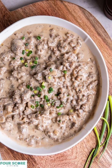 Keto Country Gravy, Keto Hamburger Gravy, Keto Sausage Gravy, Keto Gravy, Starch Recipes, Low Carb Stuffing, Almond Flour Biscuits, Dirty Keto, Pork Gravy