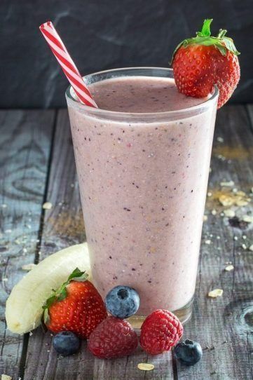 Strawberry Banana Chia Seed Smoothie Healthy Breakfast Bowl, Chia Seed Smoothie, Paleo Snack, Smoothie Recipes Strawberry, Easy Smoothie Recipes, Pita Chips, Strawberry Smoothie, Health Breakfast, Strawberry Banana