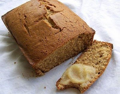 Iowa Machine Shed Applesauce Bread Recipe-use 1 T. vanilla total Iowa Recipes, Low Fat Baking, Canned Applesauce, Spiced Applesauce, Applesauce Bread, Biscuit Rolls, Bread Machine Recipes, Sweet Bread, Breakfast Breads