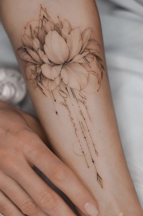 Small Peony Tattoo, Tattoo Peonies, Shoulder Sleeve Tattoos, Feminine Tattoo Sleeves, Anklet Tattoos, Shoulder Tattoos For Women, Spine Tattoos, Elegant Tattoos, Feminine Tattoos