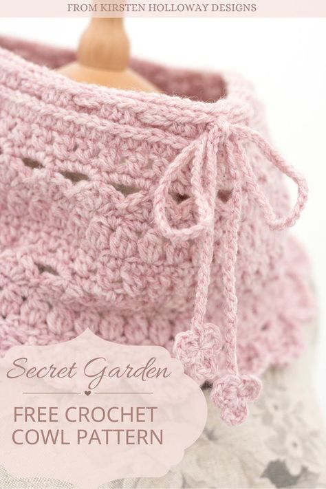 A close up of a rose pink, crocheted cowl with string cord tightener. Made from a free crochet pattern, it's feminine, cozy and warm. Super Scarf Crochet Patterns, Neck Warmer Pattern, Quick Easy Crochet, Crochet Ear Warmer Pattern, Crochet Infinity Scarf Pattern, Crochet Cowl Free Pattern, Crochet Cape, Crochet Neck Warmer, Crochet Cowl Pattern