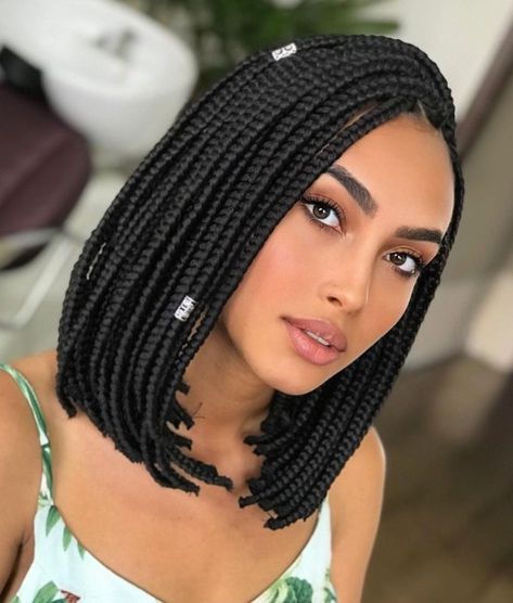 Edgy Lob Box Braids Short Bob Braids, Burgundy Box Braids, Box Braids Bob, Black Box Braids, Braids With Shaved Sides, Bob Braids Hairstyles, Small Box Braids, Short Box Braids Hairstyles, Twisted Hair