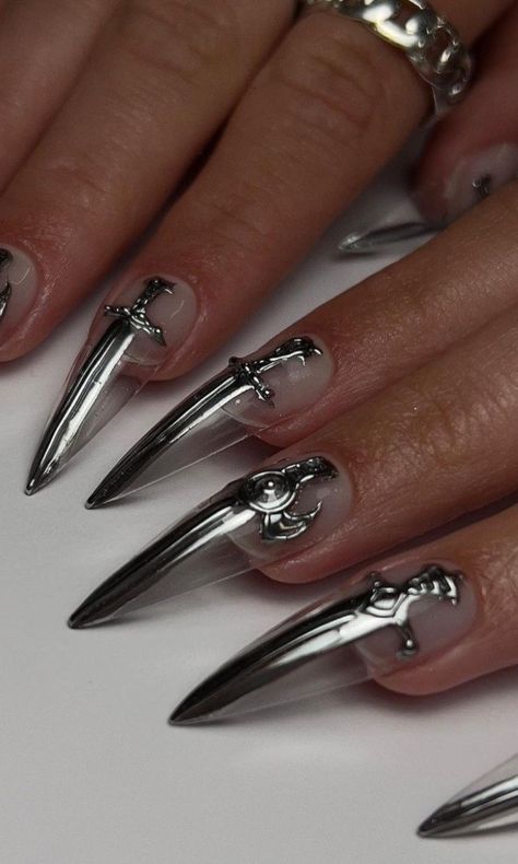 By: nailsbypadena (ig) Dune Inspired Nails, Dagger Nail Art, Dune Nails, Oval Nails Designs, Elegant Nail Art, Casual Nails, Oval Nails, Nail Art Galleries, Minimalist Nails