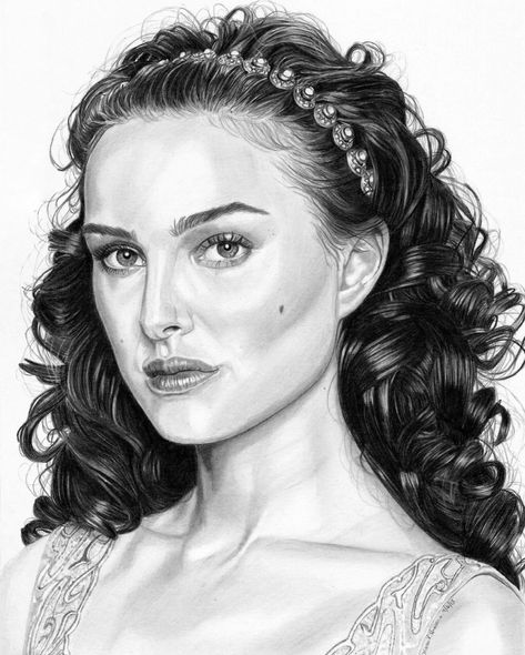 Karen Hinson - Star Wars Padme Amidala Star Wars Art Drawings, Star Wars Padme Amidala, Assassin's Blade, Padmé Amidala, Star Wars Padme, Pencil Drawings Of Girls, Drawing Stars, Padme Amidala, Star Wars Drawings