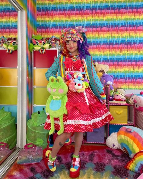 Decora Kei Outfits, Decora Fashion Outfits, Rainbowcore Fashion, Cybr Grl, Harajuku Decora Kei, Decora Kei Fashion, Decora Outfits, Clowncore Outfit, Decora Aesthetic